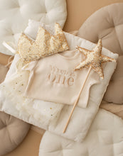 Load image into Gallery viewer, Personalised Princess Cake Smash Set - Gold